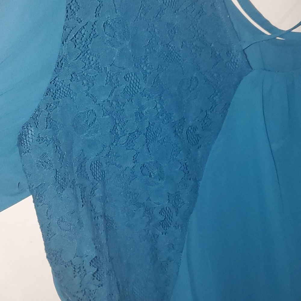 Turquoise blouse - Picture 3 of 4